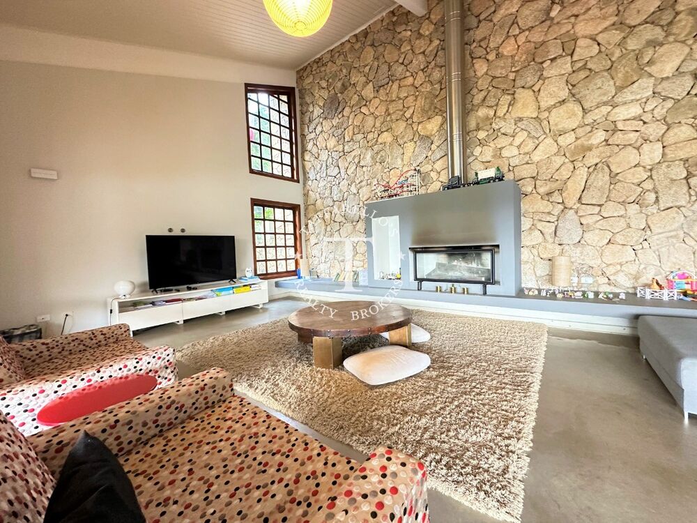 Sítio à venda com 7 quartos, 1500m² - Foto 4