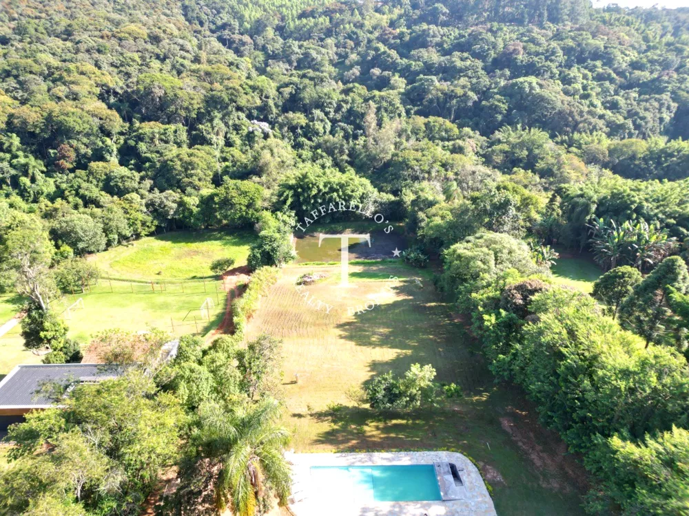 Fazenda à venda com 6 quartos, 542m² - Foto 1