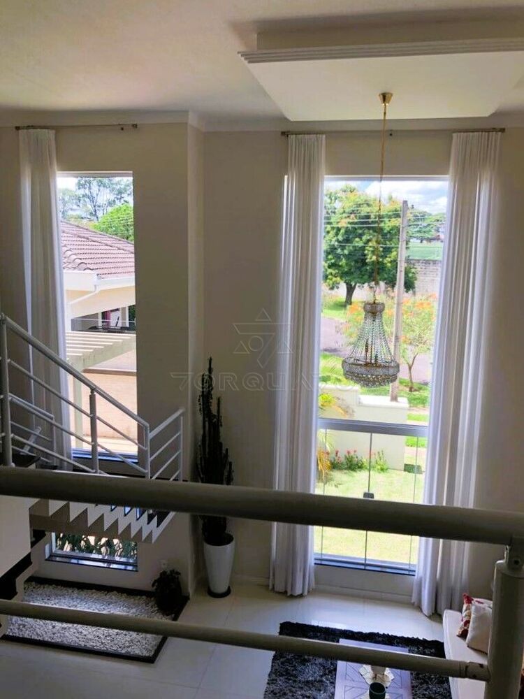 Casa de Condomínio à venda com 4 quartos, 365m² - Foto 5