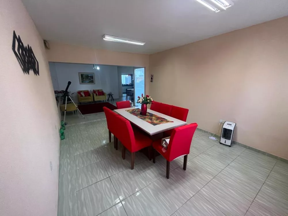 Casa de Condomínio à venda com 4 quartos, 166m² - Foto 4