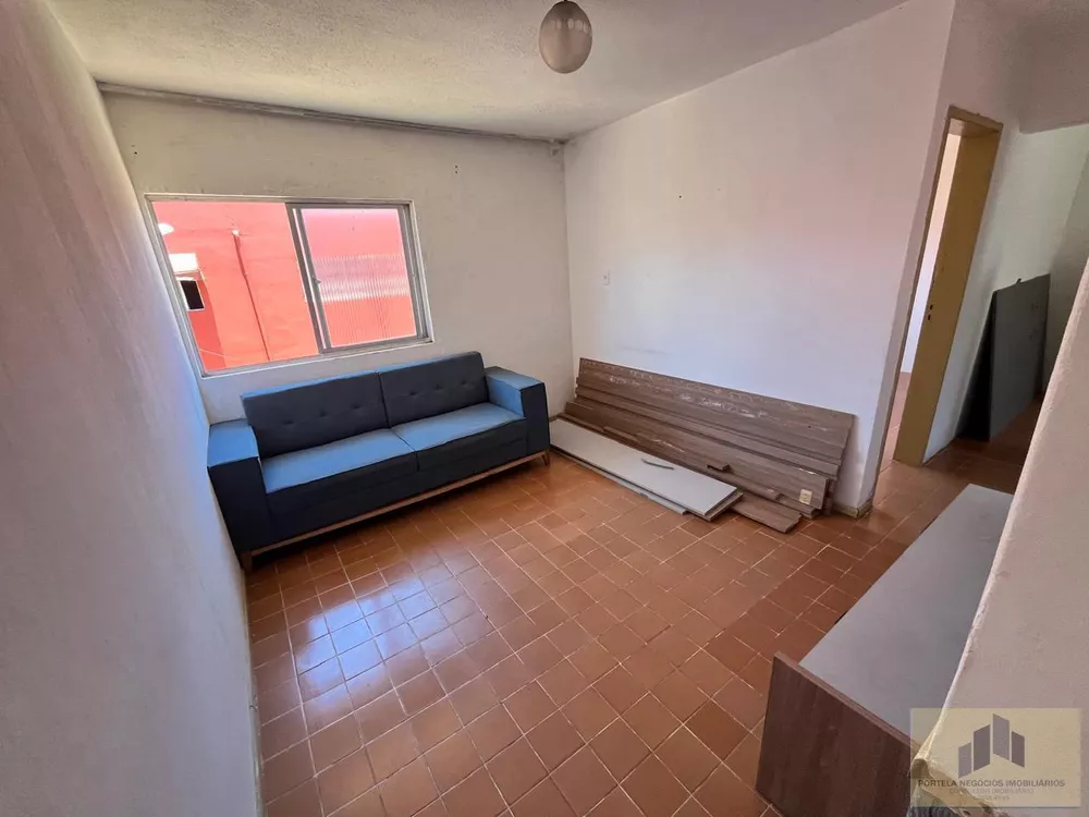 Apartamento à venda com 2 quartos, 41m² - Foto 2