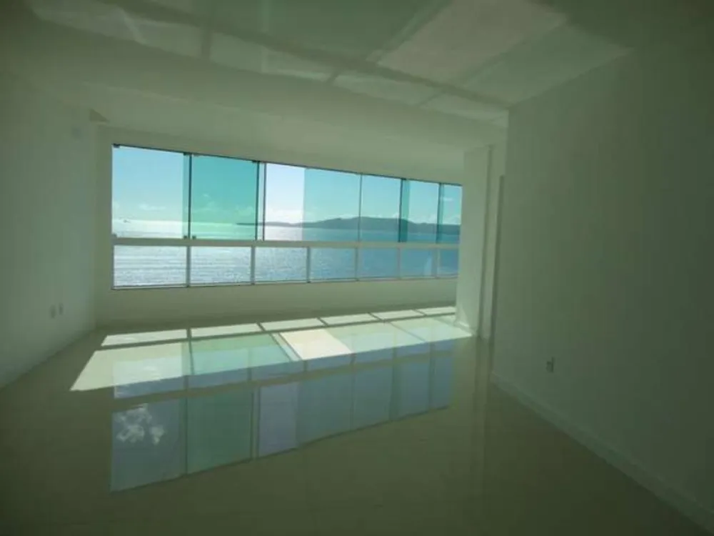 Apartamento, 3 quartos, 130 m² - Foto 2