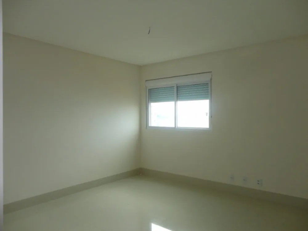Apartamento, 3 quartos, 187 m² - Foto 2