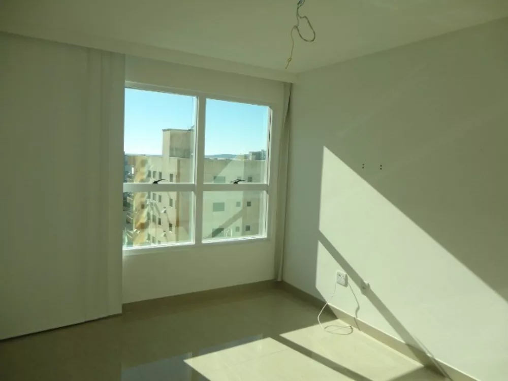 Apartamento à venda com 3 quartos, 135m² - Foto 7