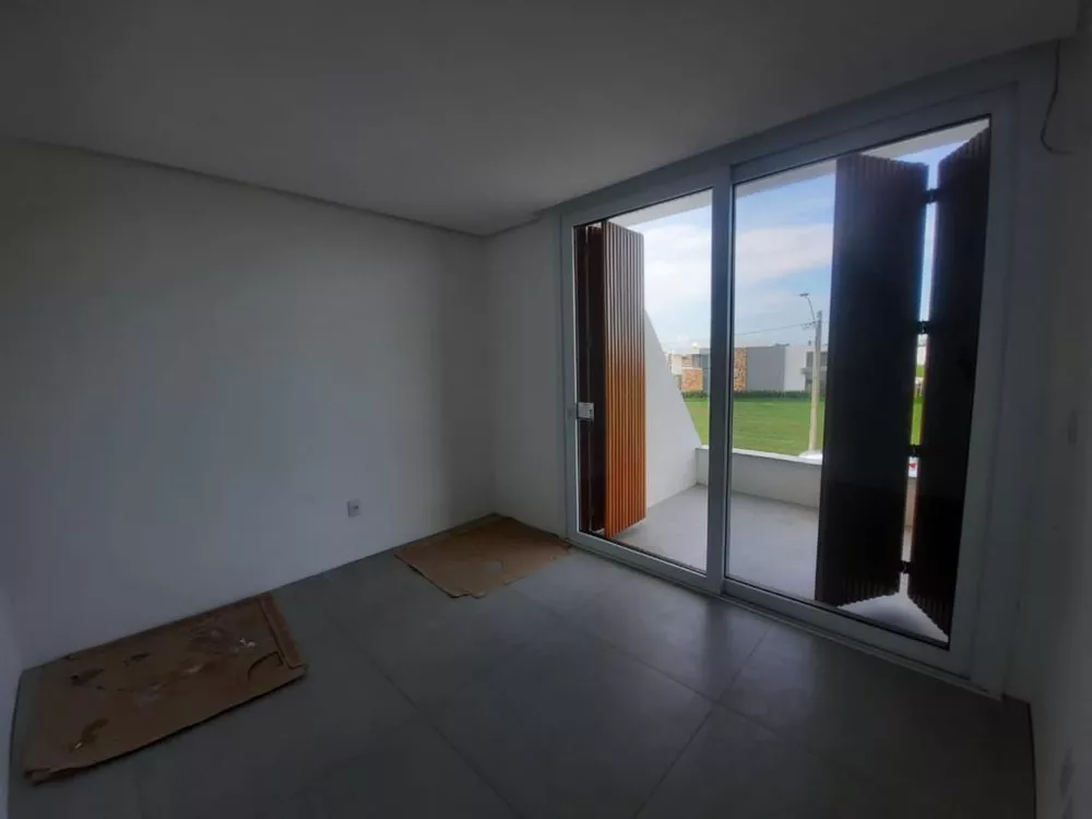 Casa, 4 quartos, 330 m² - Foto 2