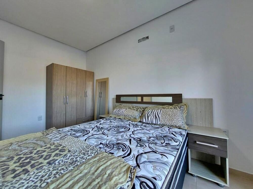 Apartamento à venda com 2 quartos, 64m² - Foto 4