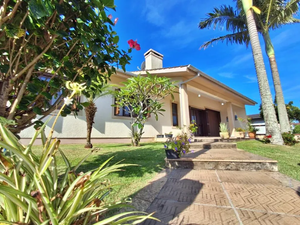 Casa, 3 quartos, 220 m² - Foto 2