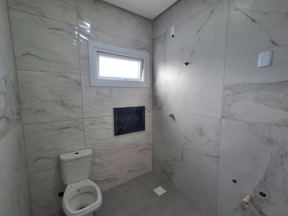 Casa, 3 quartos, 195 m² - Foto 1