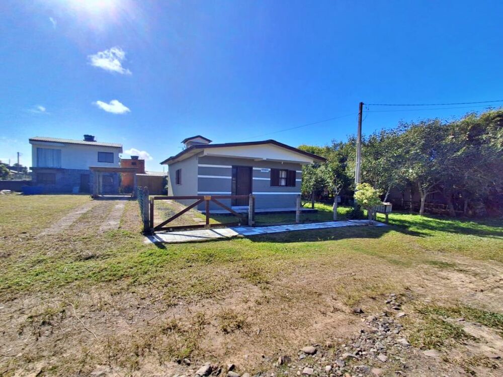 Casa à venda com 3 quartos, 70m² - Foto 3