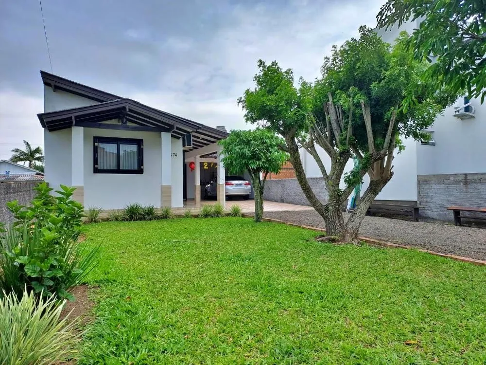 Casa, 3 quartos, 98 m² - Foto 1