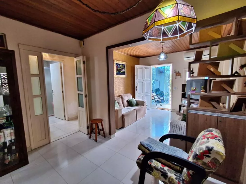 Casa, 4 quartos, 190 m² - Foto 4