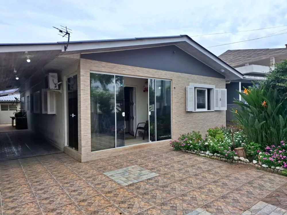 Casa, 4 quartos, 190 m² - Foto 2