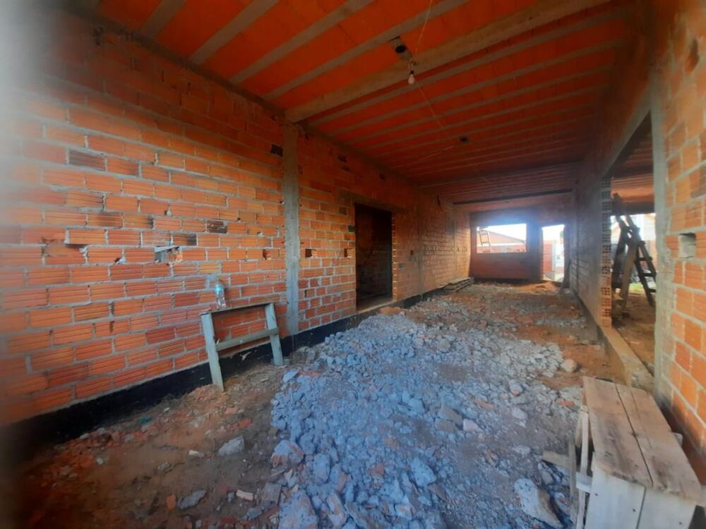 Casa à venda com 3 quartos, 168m² - Foto 4