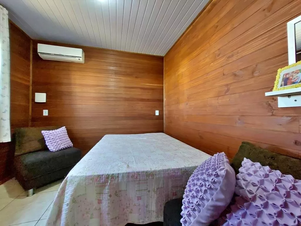 Casa, 4 quartos, 58 m² - Foto 1