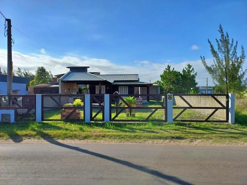 Casa, 4 quartos, 58 m² - Foto 1