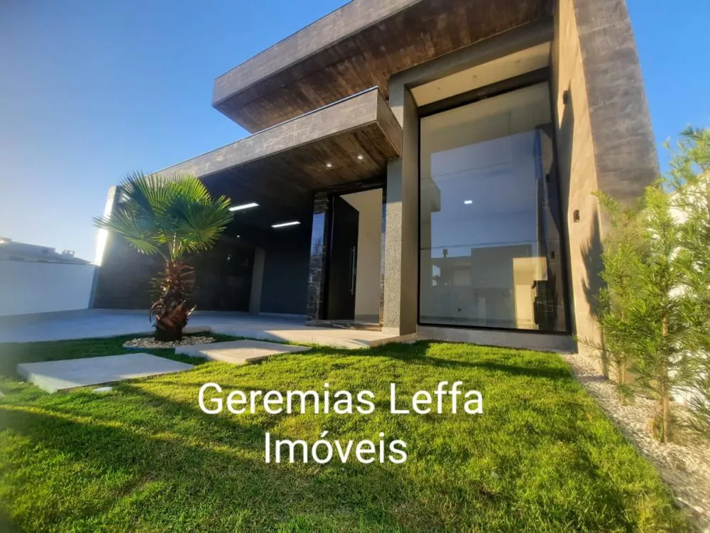 Casa à venda com 3 quartos, 181m² - Foto 2