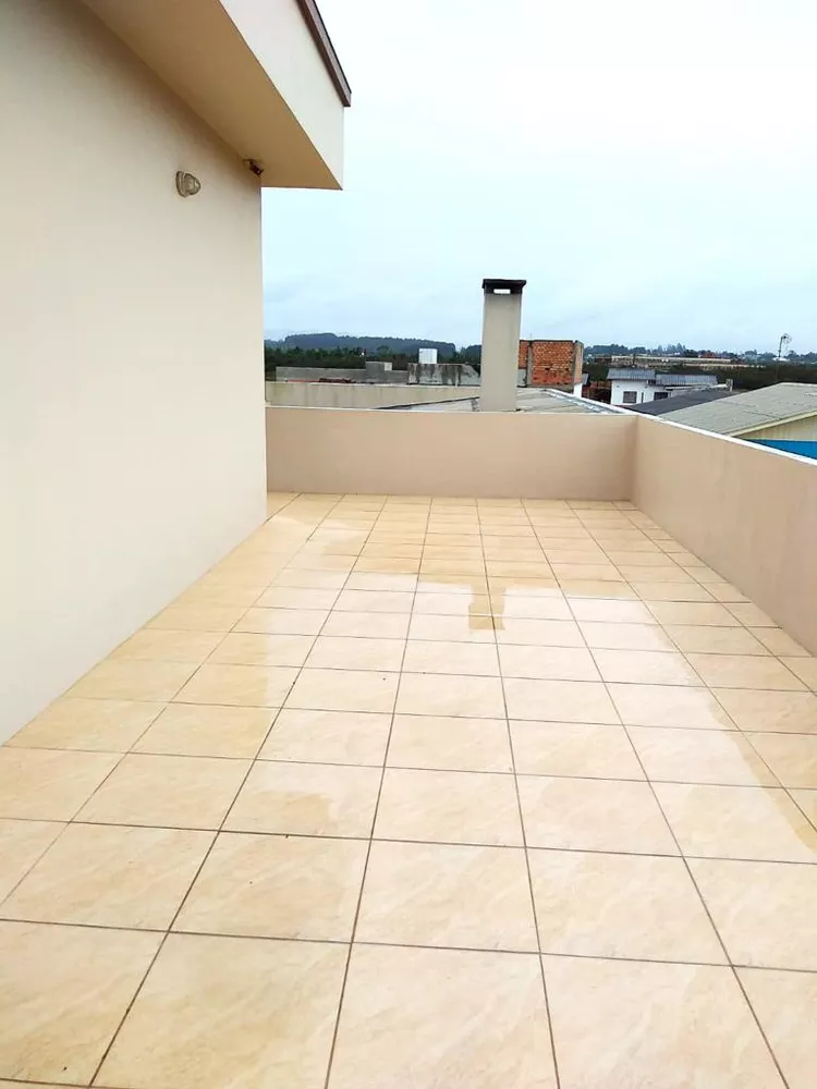 Casa à venda com 3 quartos, 300m² - Foto 3