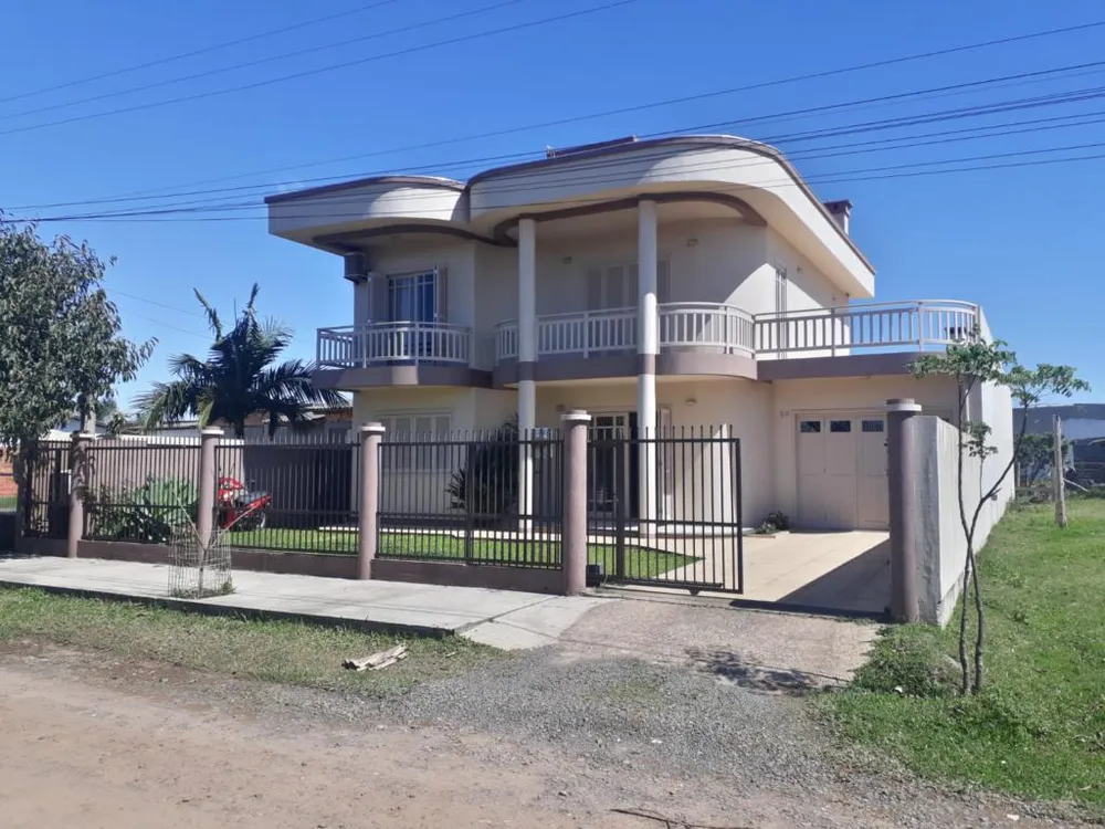 Casa, 3 quartos, 300 m² - Foto 1