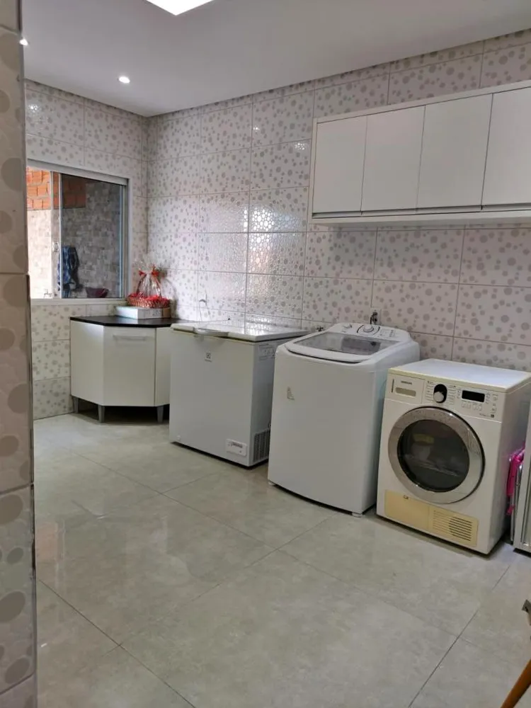 Casa, 4 quartos, 250 m² - Foto 8