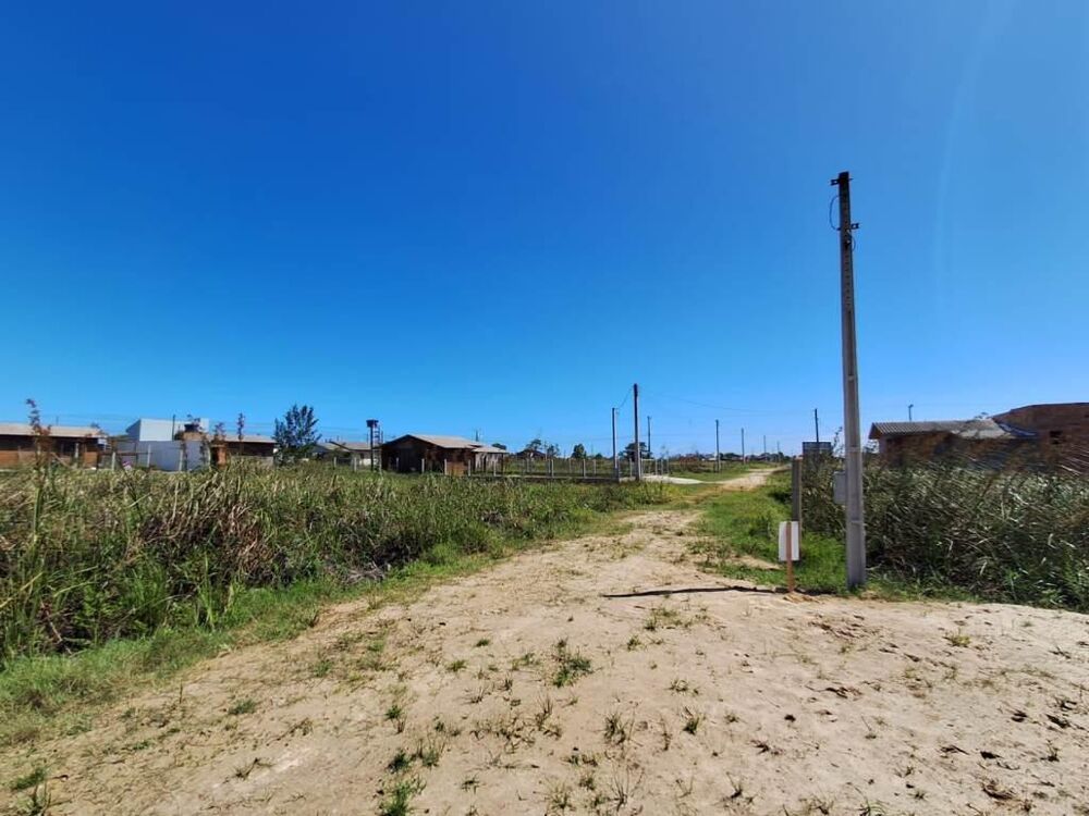 Terreno à venda, 300m² - Foto 1