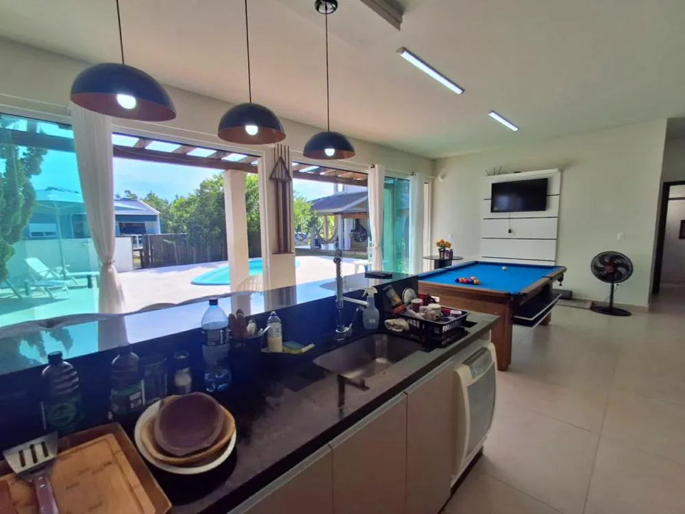 Casa, 6 quartos, 258 m² - Foto 4