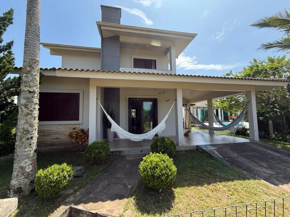 Casa, 6 quartos, 258 m² - Foto 1