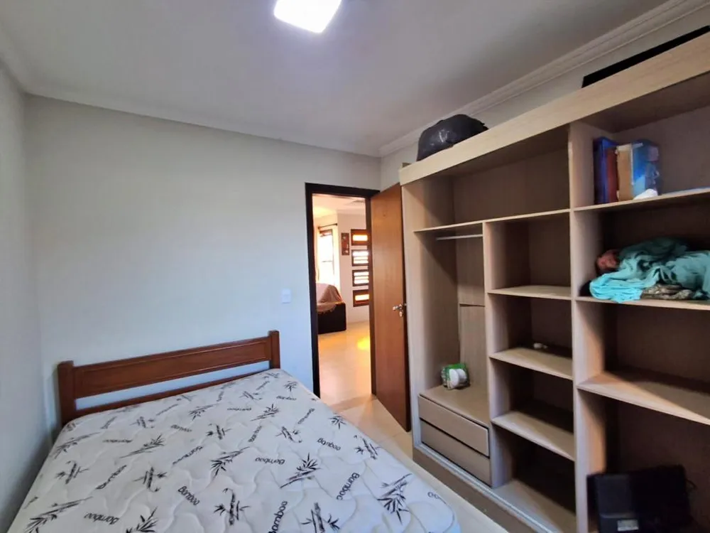 Casa, 3 quartos, 200 m² - Foto 8