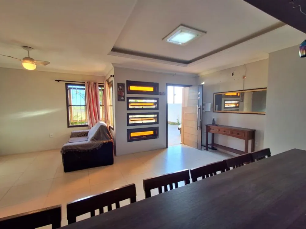 Casa, 3 quartos, 200 m² - Foto 4