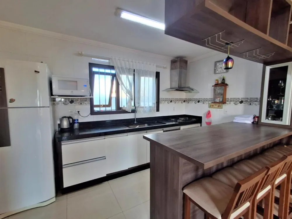 Casa, 3 quartos, 200 m² - Foto 5