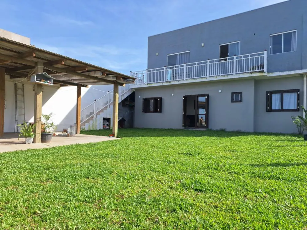 Casa, 6 quartos, 180 m² - Foto 1