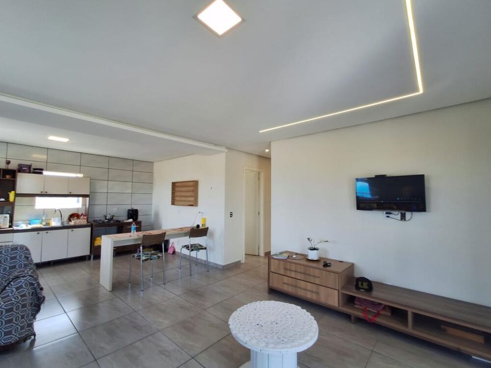 Casa, 6 quartos, 180 m² - Foto 2