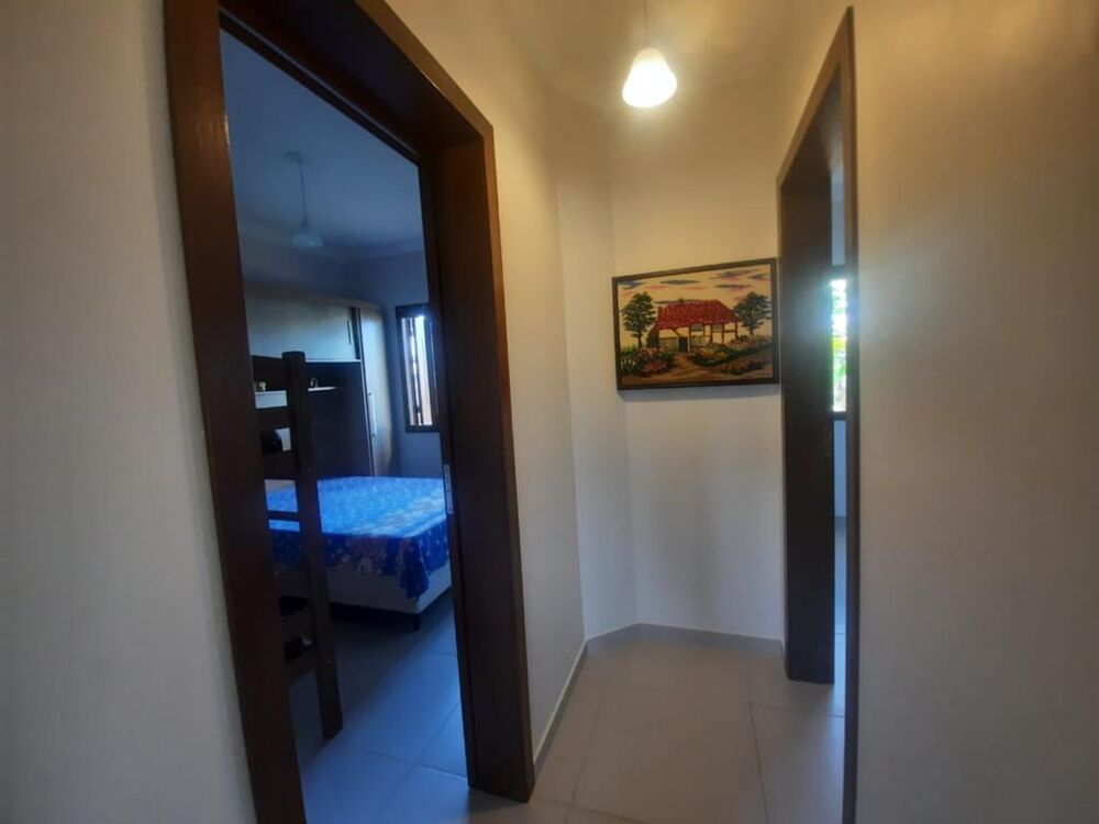 Casa à venda com 2 quartos, 90m² - Foto 13