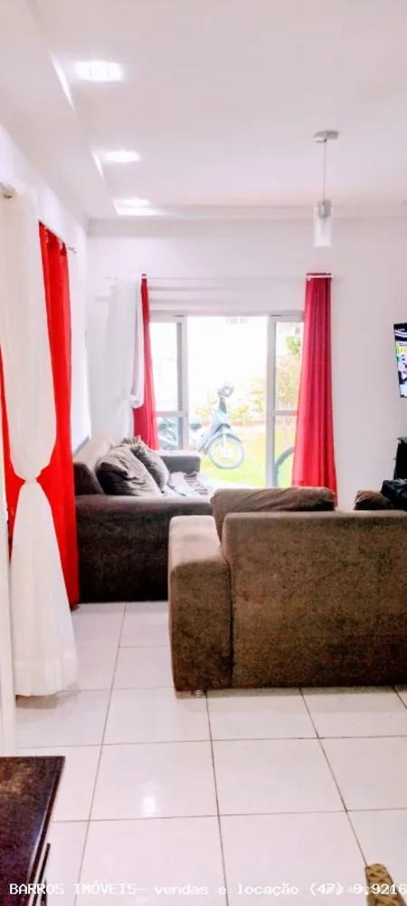 Casa, 3 quartos - Foto 2