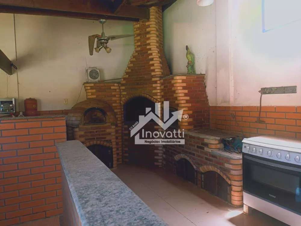 Sítio, 4 quartos, 2450 m² - Foto 17