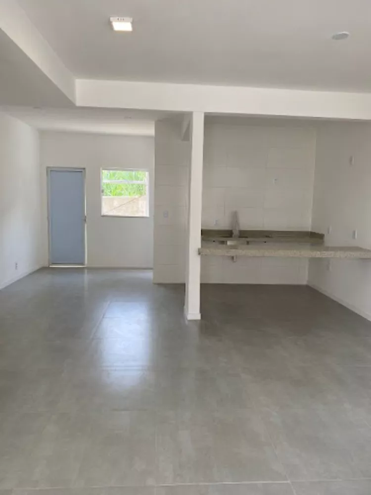 Casa à venda com 3 quartos, 140m² - Foto 3