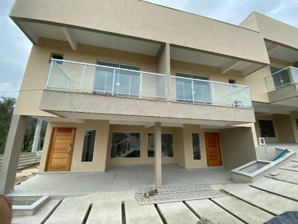 Casa à venda com 3 quartos, 140m² - Foto 1