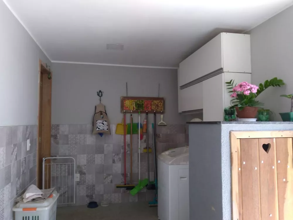 Casa, 2 quartos, 220 m² - Foto 1