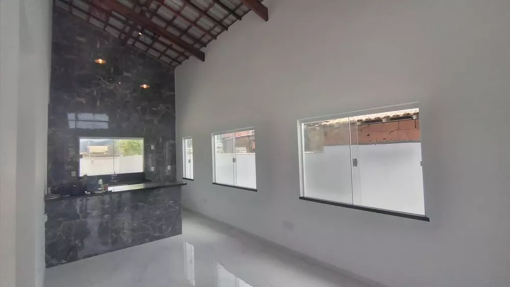 Casa à venda com 3 quartos, 112m² - Foto 4