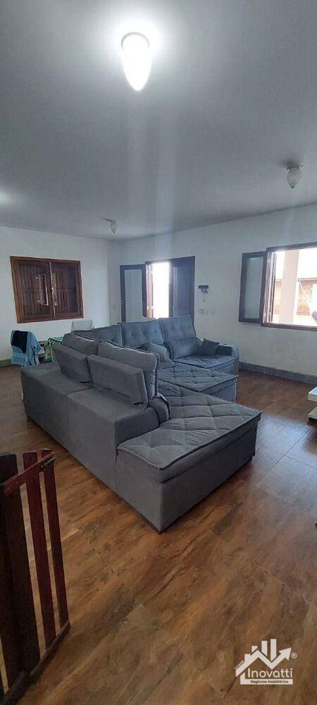 Casa à venda com 4 quartos, 274m² - Foto 2