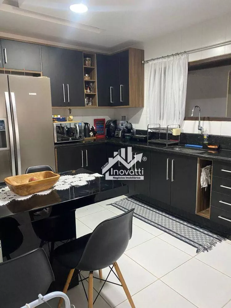 Casa, 3 quartos, 250 m² - Foto 23