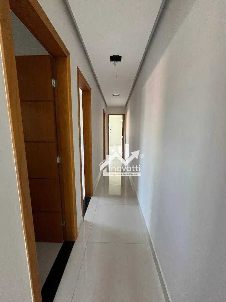 Casa à venda com 3 quartos, 104m² - Foto 1