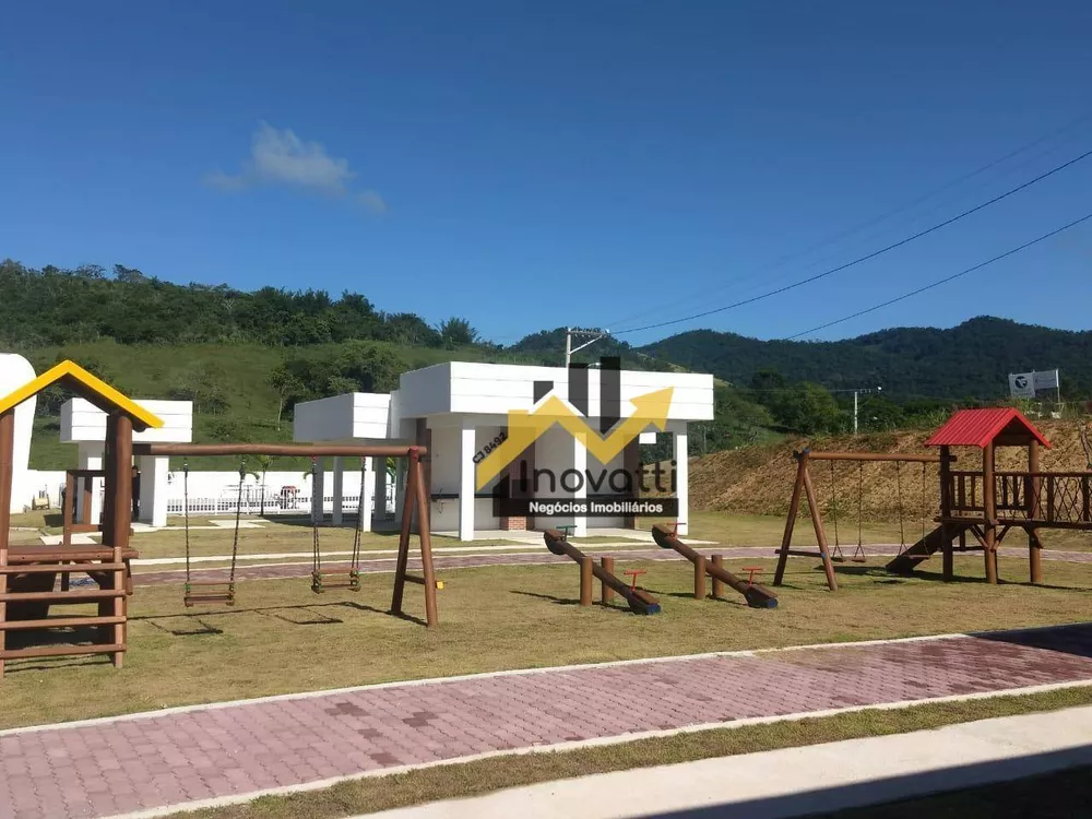 Casa de Condomínio à venda com 3 quartos, 240m² - Foto 6