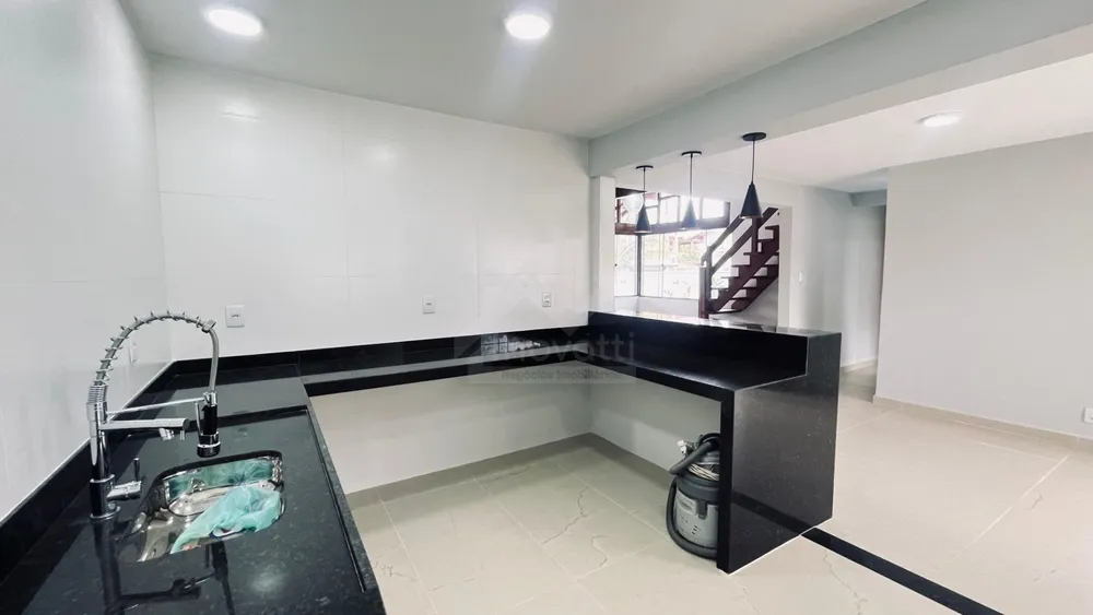 Casa, 4 quartos, 258 m² - Foto 28