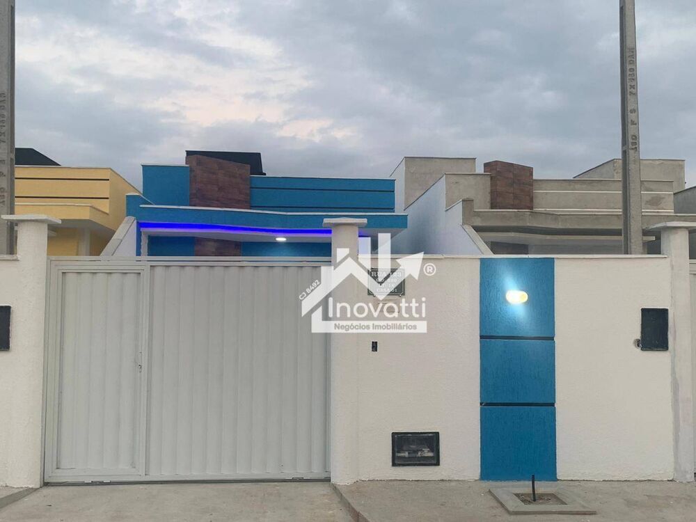 Casa à venda com 2 quartos, 72m² - Foto 1