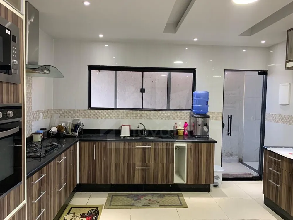 Casa, 5 quartos, 200 m² - Foto 9