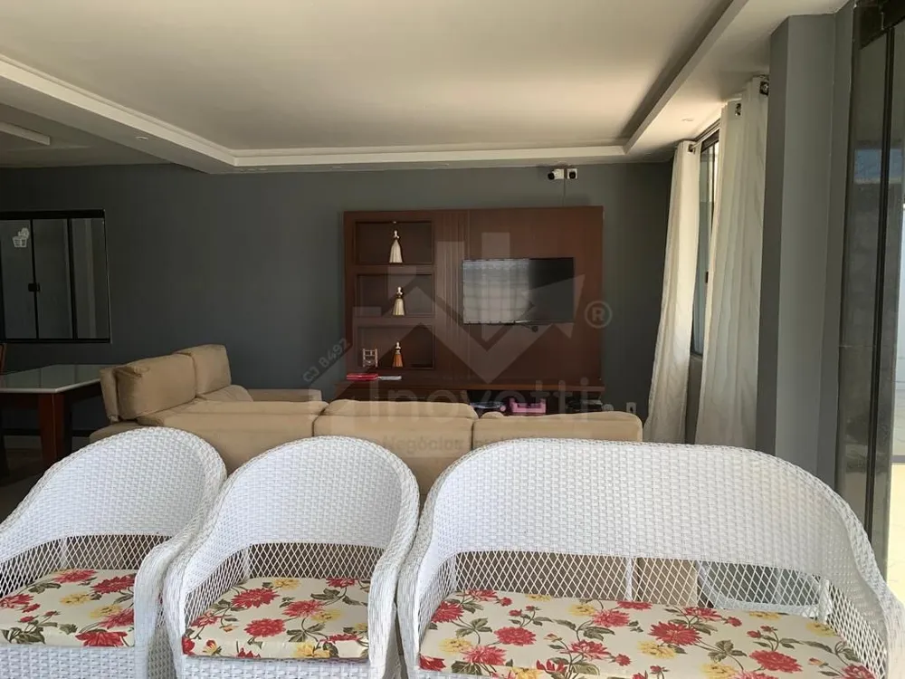 Casa, 5 quartos, 200 m² - Foto 3