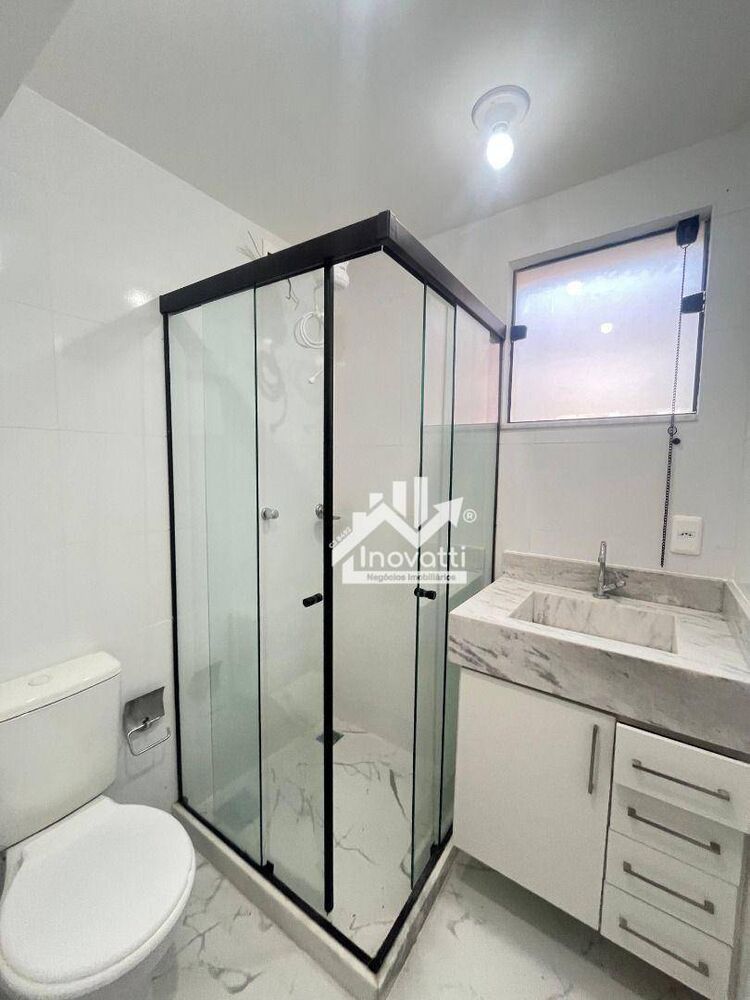 Casa à venda com 4 quartos, 424m² - Foto 2