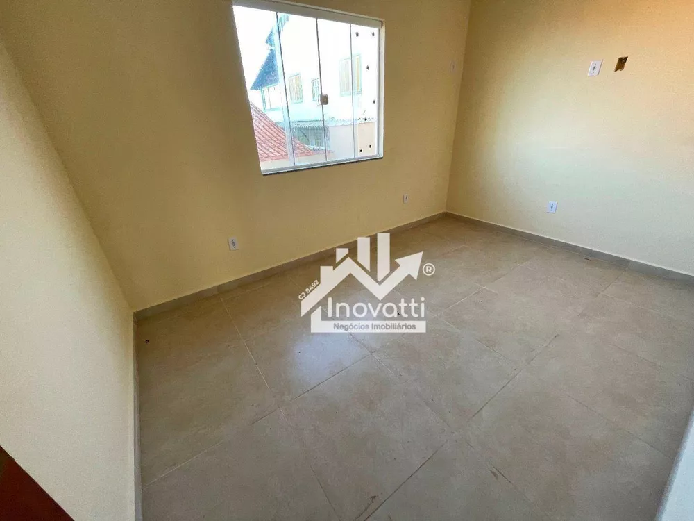 Casa à venda com 2 quartos, 65m² - Foto 8