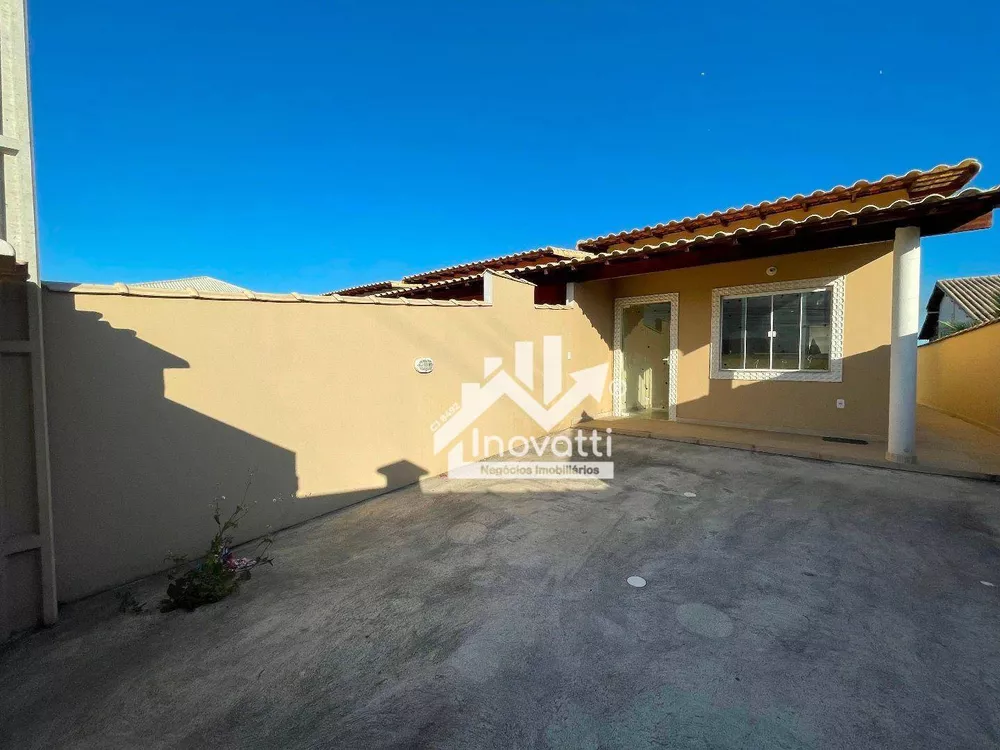 Casa à venda com 2 quartos, 65m² - Foto 1