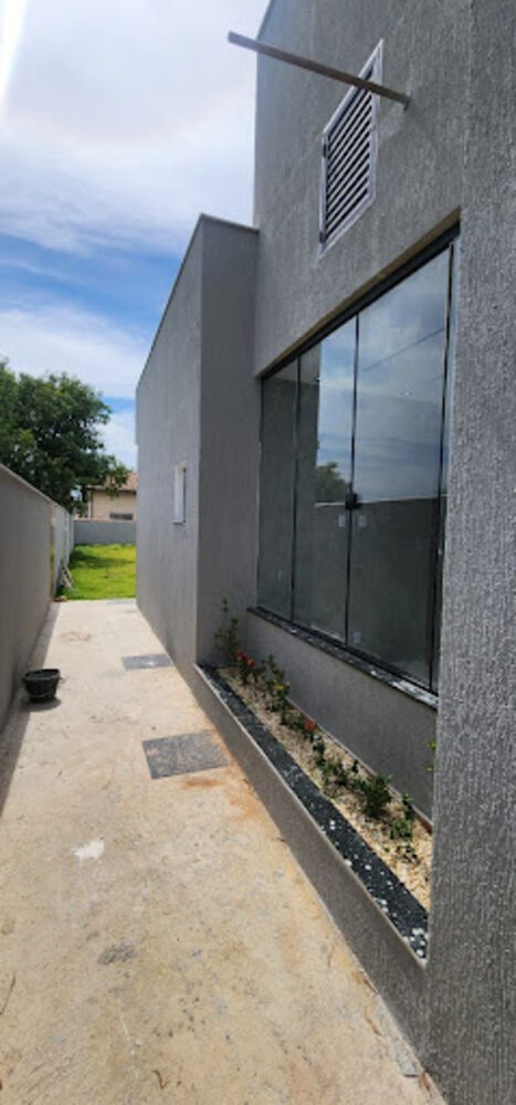 Casa à venda com 3 quartos, 99m² - Foto 2